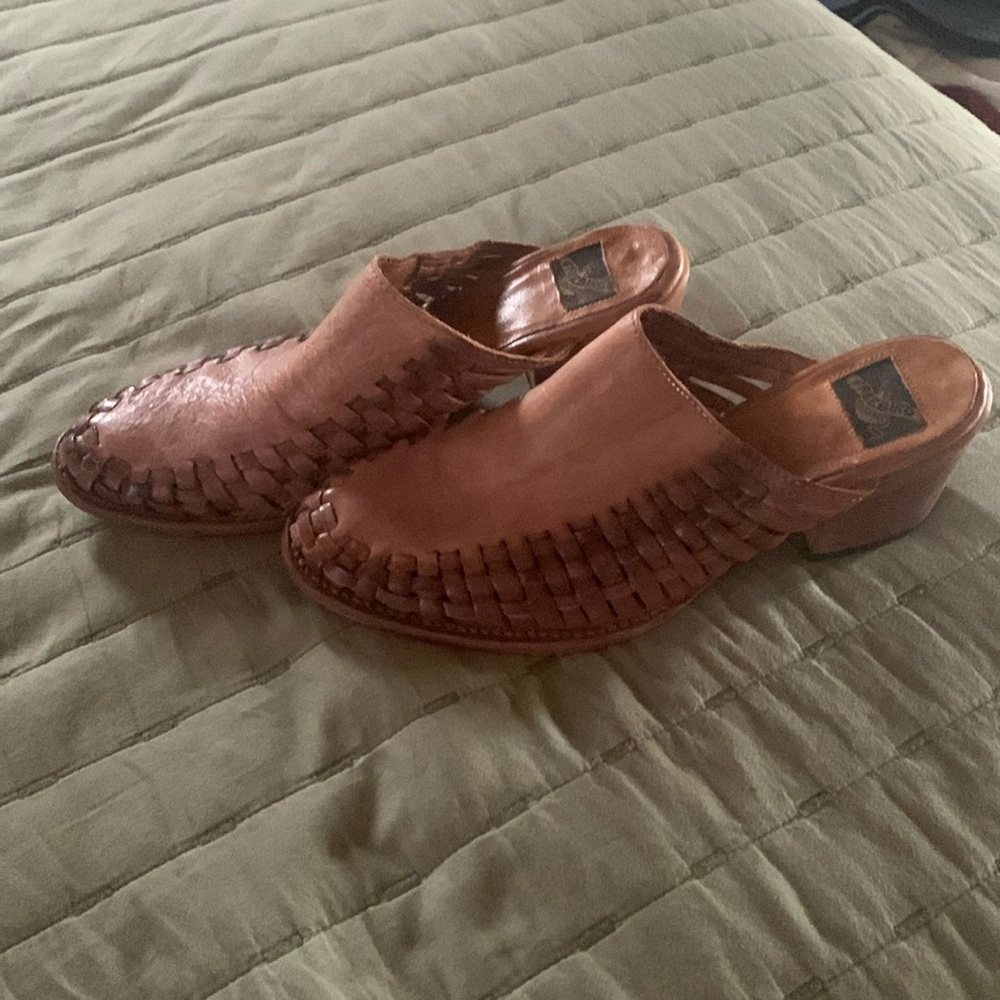 freebird clog size 9 cognac